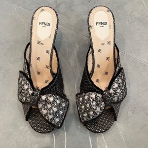 Fendi Sandals Sz 38.5